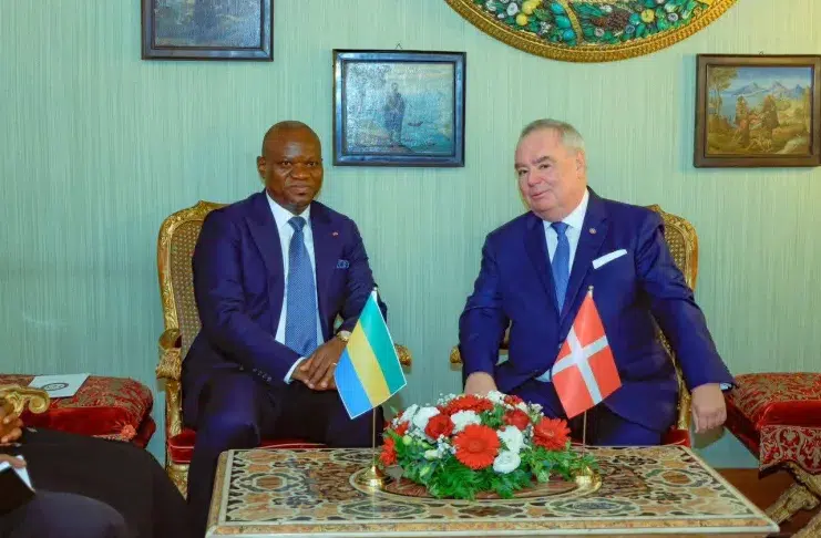 Le Président Brice Clotaire Oligui Nguema et le Grand Maître de l'Ordre de Malte, Fra' John Dunlap, officialisent un partenariat humanitaire historique.