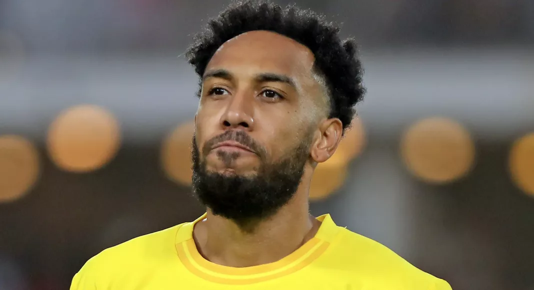 Pierre-Emerick Aubameyang ne veut rien lâcher.