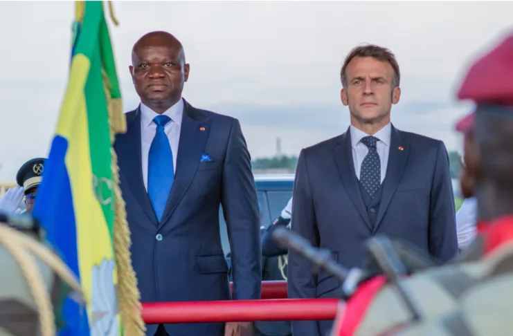Emmanuel Macron au Gabon : un accueil triomphal pour un partenariat à réinventer