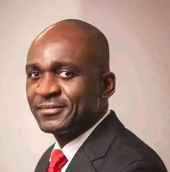 Geoffroy Foumboula Libeka Makosso, député de la transition, l’un des trois parlementaires ayant voté contre le PLF 2026, dénonce un budget jugé trop peu tourné vers les priorités sociales.