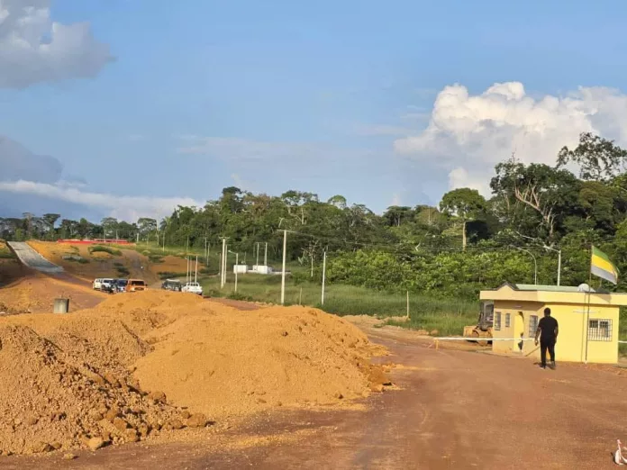 Groupes en commun Messages Aujourd’hui Mais tu peux venir pour un autre média Modifié à10:49 Transféré 11:29 Le Gabon et la Turquie placent la jeunesse et la santé au cœur de leurs priorités communes. 11:29 Transféré 11:34 Dix étudiants gabonais bientôt en immersion à Ankara. 11:34 Ce message a été supprimé 11:54 À Mebo’o, les travaux de la route vers Meyo Kié avancent à grands pas