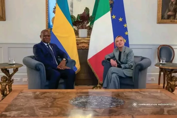 Le président de la République, Brice Clotaire Oligui Nguema, reçu en audience par la présidente du conseil des ministres italien, Giorgia Meloni, au Palais Chigi à Rome.