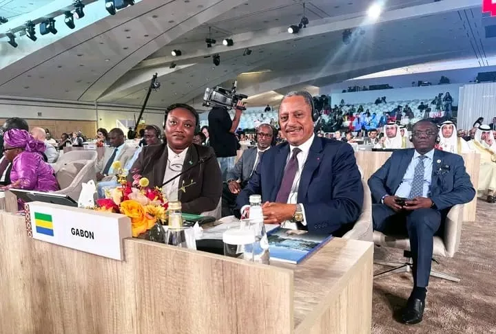 Pascal Ogowe Siffon prenant part aux travaux de la 26ᵉ session de l’Assemblée générale de l’Organisation des Nations Unies pour le Tourisme (ONU Tourisme), tenue du 7 au 11 novembre.