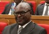 « Le devoir de servir la République » : Onanga Ndiaye porté à la tête de l’Assemblée nationale L'ancien ministre des Affaires étrangères, Michel Régis Onanga Ndiaye, a été porté à la tête de l'Assemblée nationale, assurant la mainmise du parti présidentiel UDB sur l'institution.