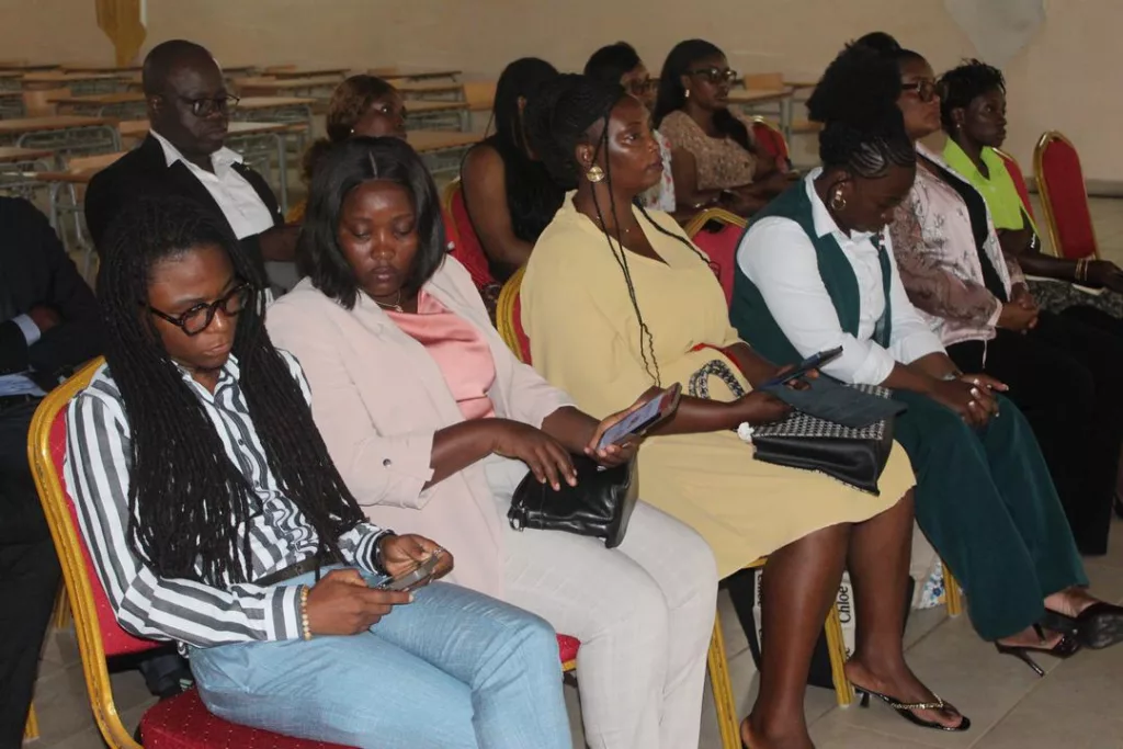 Médias & Démocratie : Quinze journalistes outillés pour mieux lutter contre la désinformation