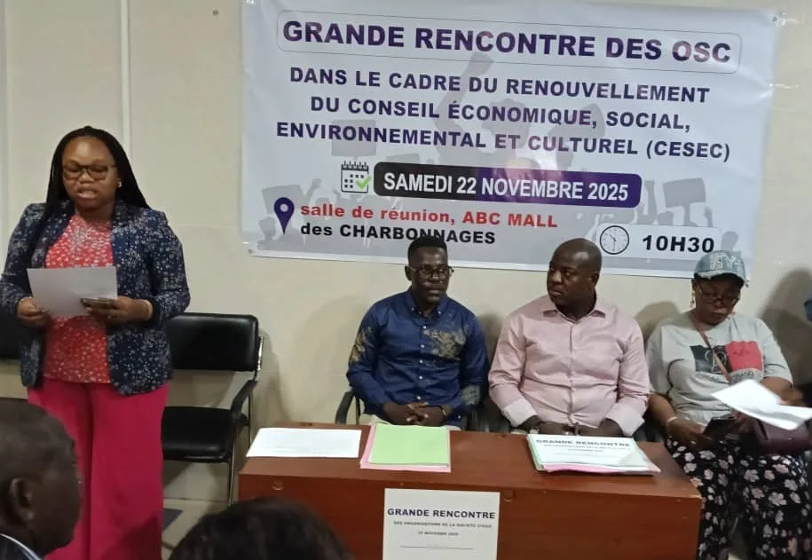 Les membres de la société civile lors de leur rencontre ce samedi 22 novembre