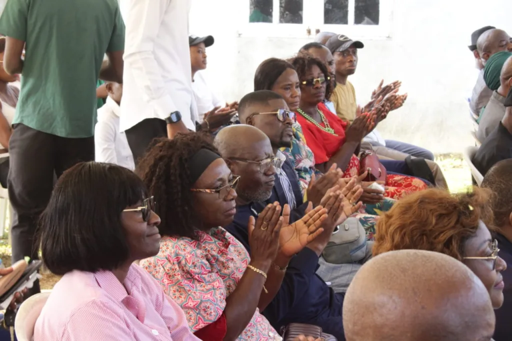 Réconciliation et perspectives : Joël Ngoueneni Ndzengouma tisse les liens d'Okondja 2 Réconciliation et perspectives : Joël Ngoueneni Ndzengouma tisse les liens d'Okondja