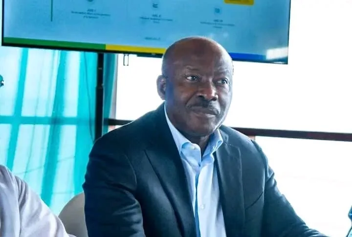 Le vice-président du gouvernement, Henri-Claude Oyima 0yima, partageant sa vision stratégique lors du séminaire