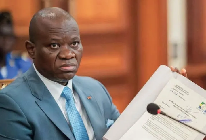 Oligui Nguema acte la démission des deux membres du Gouvernement.