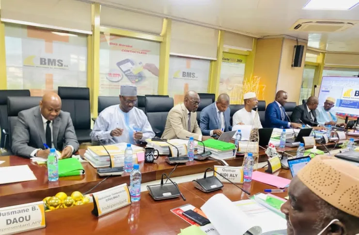 Les membres du Conseil d'administration de la Banque malienne de solidarité, présidée par Yehia Ag Mohamed Ali.