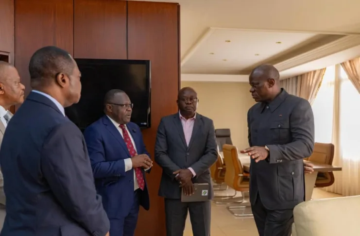 Libreville, 15 décembre 2025. Brice Clotaire Oligui Nguema au cœur du naufrage administratif de la Fonction publique. Une visite de terrain qui a sonné le glas de l'impunité pour les cadres du ministère