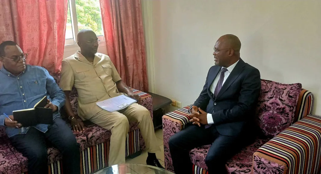 Guy Pierre Biteghé, a reçu une délégation de Gabon Oil Company (GOC)