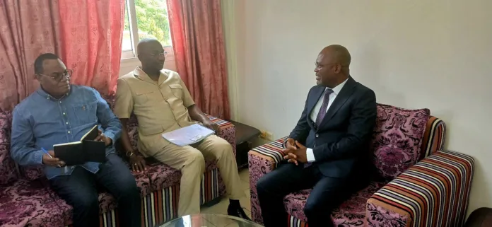 Guy Pierre Biteghé, a reçu une délégation de Gabon Oil Company (GOC)