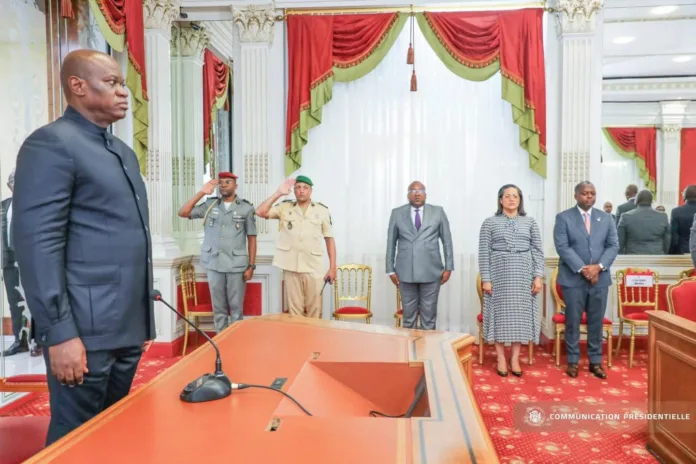 Brice Clotaire Oligui Nguema, a reçu en audience, le 28 janvier 2026 à Libreville, les représentants des syndicats du ministère du Pétrole et du Gaz.
