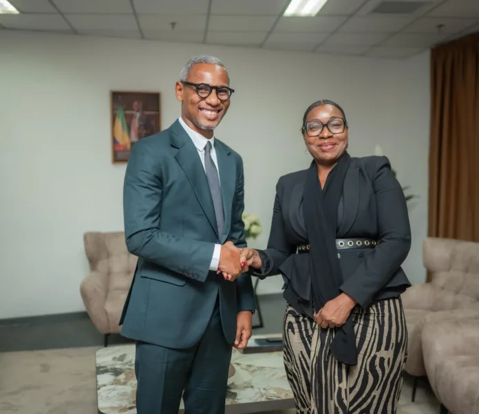 Le ministre de la Jeunesse et des Sports, Paul Ulrich Kessany Zategwa, a reçu en visite de courtoisie Rokya Ye-Dieng, Représentante résidente du Programme des Nations unies pour le Développement (PNUD) au Gabon.