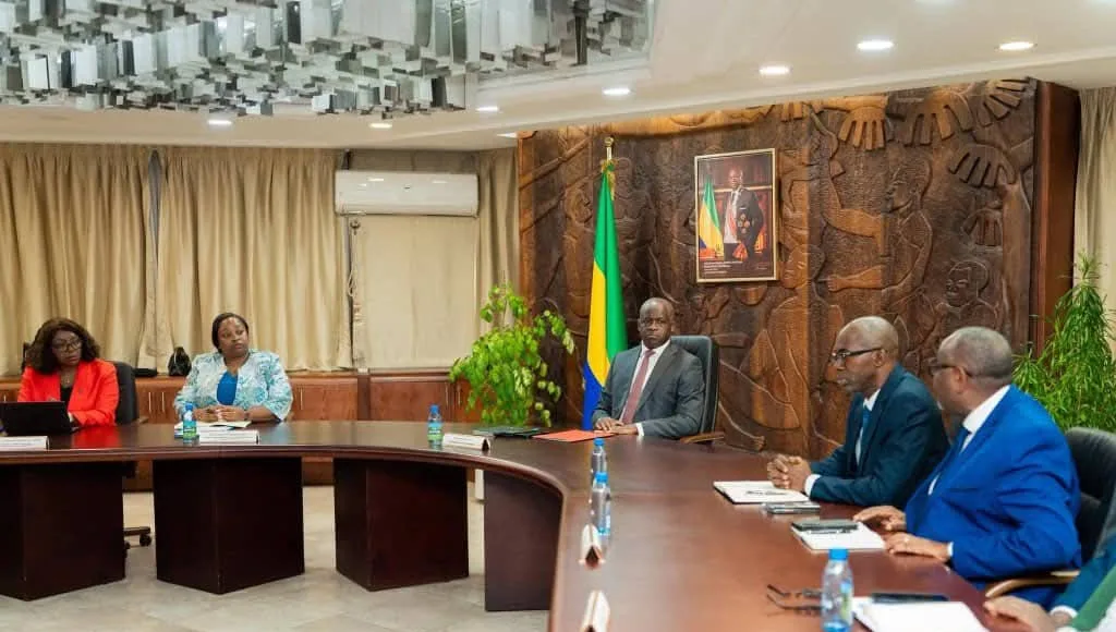 Éducation nationale–Fonction publique–Budget, une commission attendue pour tenter de dénouer la crise.