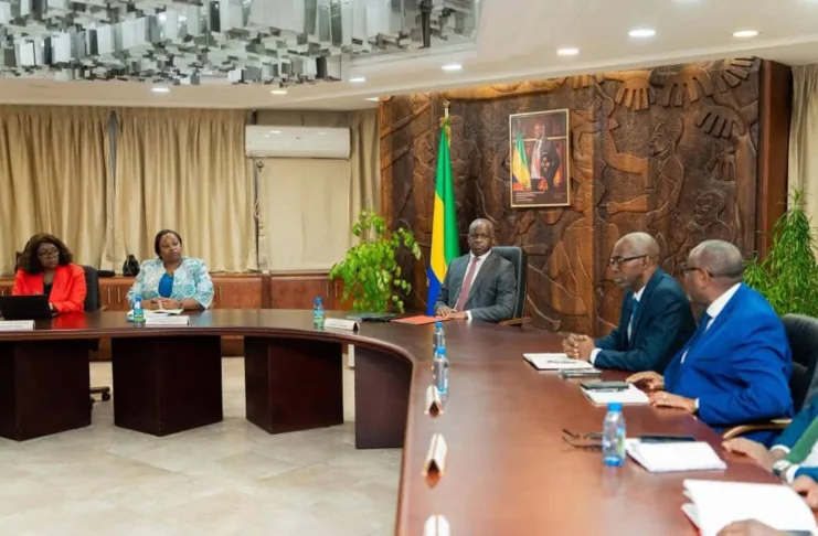 Éducation nationale–Fonction publique–Budget, une commission attendue pour tenter de dénouer la crise.