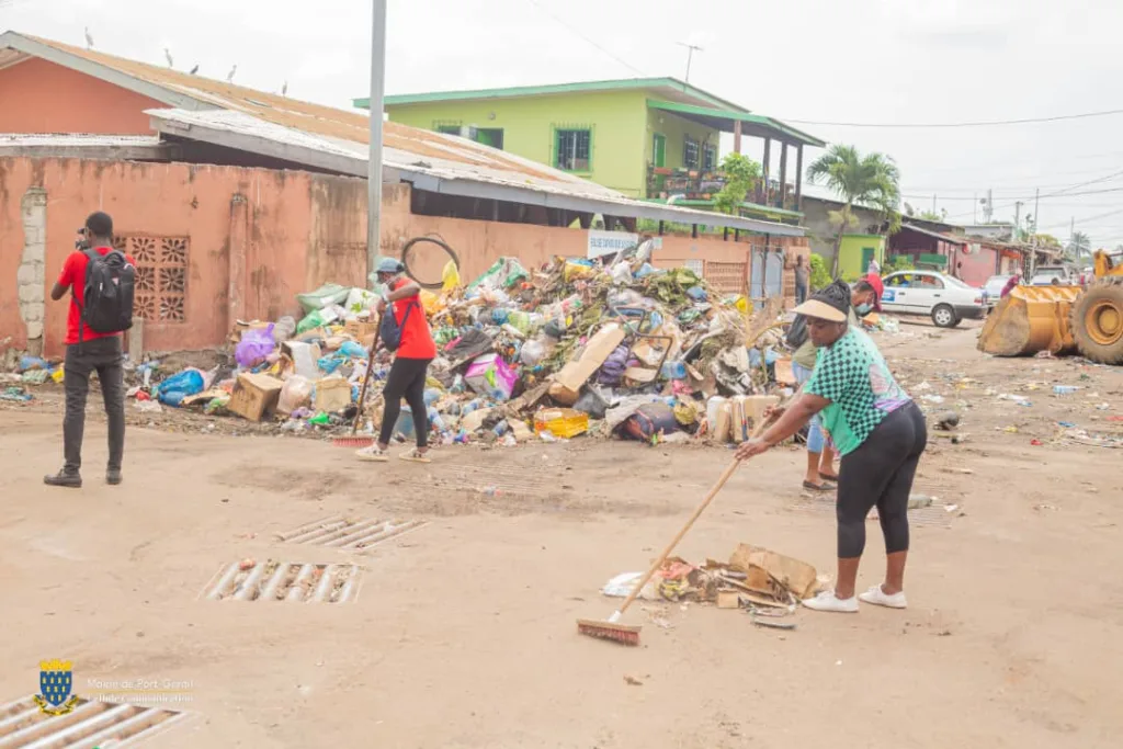 Port-Gentil : Pascal Houangni Ambouroue passe à l’offensive contre l’insalubrité