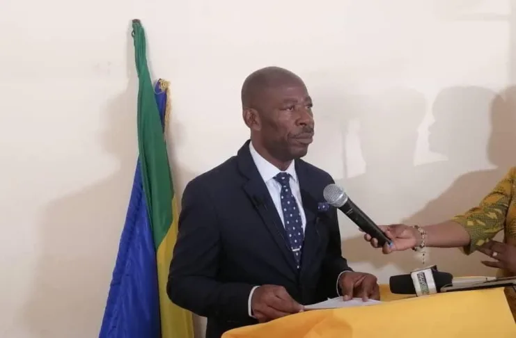 WhatsApp Image 2026-01-10 at 20.36.10 Laurent Angue Mezui appelle le gouvernement à « l’humilité » face à la paralysie du système scolaire