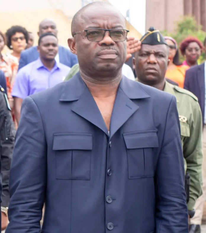 Le nouveau ministre du Pétrole et du Gaz, Clotaire Kondja, face à l'urgence de restaurer la signature du Gabon auprès des instances internationales.