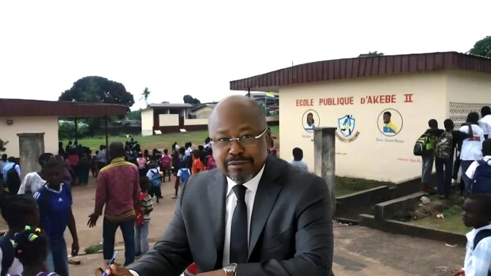 L'ancien Premier ministre Alain-Claude Bilie-By-Nze appelle à un changement de paradigme pour l'école gabonaise, estimant que la résolution de la crise actuelle nécessite une vision politique plus qu'une simple rallonge budgétaire