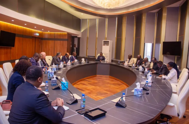 Une séance de travail consacrée au renforcement de la collaboration entre l’État et les opérateurs miniers.