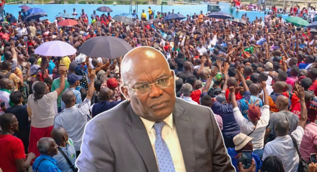 Docteur Stéphane Germain Iloko Boussengui fustige une « faute politique » du gouvernement, face à la mobilisation de SOS Éducation. « L’exécutif a contribué à légitimer l’illégalité », déplore-t-il, tout en jugeant que « les arrestations arbitraires et les intimidations sont inopportunes ».