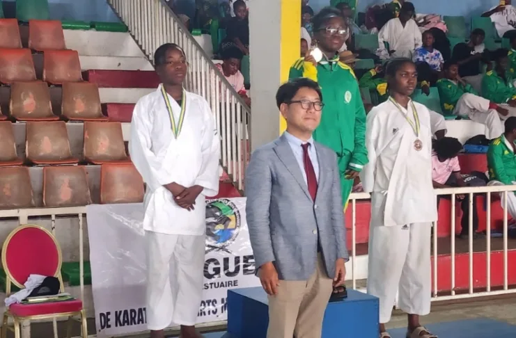 l'ASOM GR conserve son titre