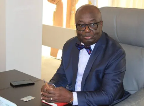 Adrien Nguema Mba : une fermeté affichée pour restaurer la légalité administrative au sein des mairies et des conseils départementaux