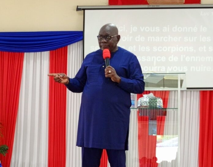 Le révérend pasteur Georges Bruno Ngoussi a exhorté les croyants à vivre selon les valeurs chrétiennes, notamment l’amour du prochain, le pardon et la persévérance dans la foi.