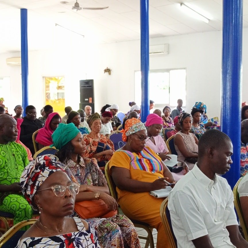 Gabon : l’Église internationale Nazareth réunie en prière dominicale 1 Gabon : l’Église internationale Nazareth réunie en prière dominicale