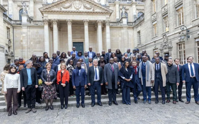 Une photo de famille à l'issue de la première journée de formation.