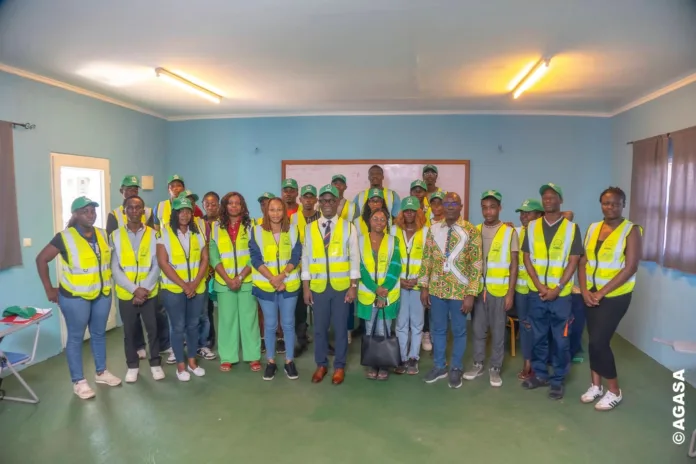 Une initiative qui allie formation académique et expérience pratique pour renforcer l’employabilité des jeunes.