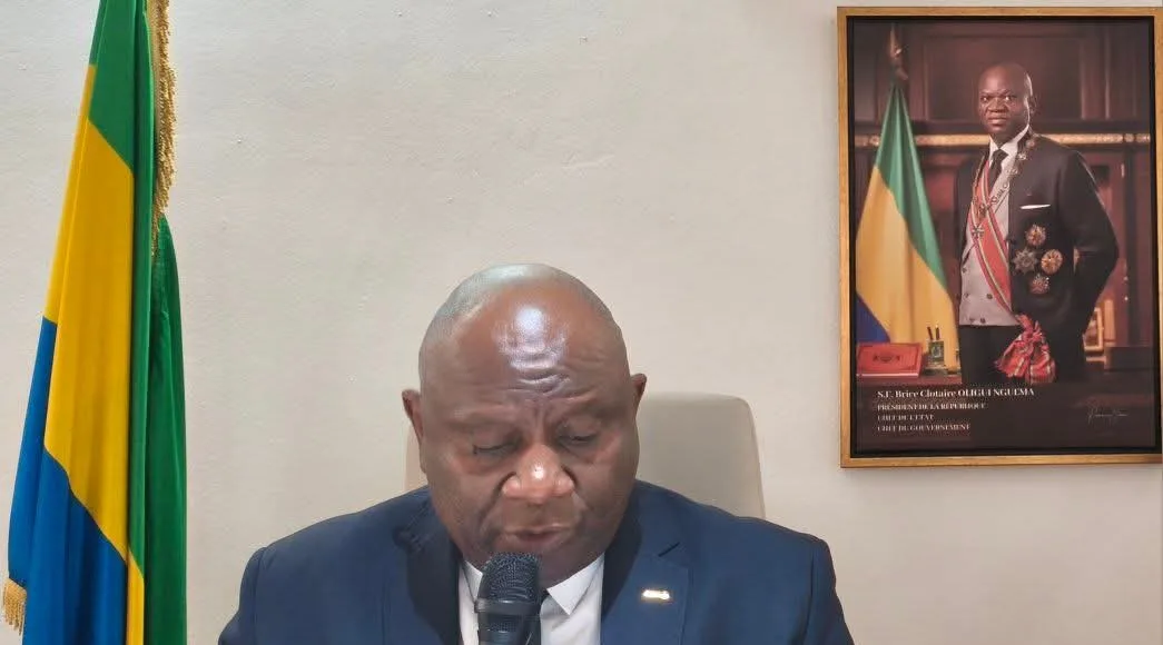 Le maire d’Owendo, Arnaud Sandri Nombo, réaffirmant l’engagement de la commune dans l’accompagnement du programme national de sécurisation foncière.