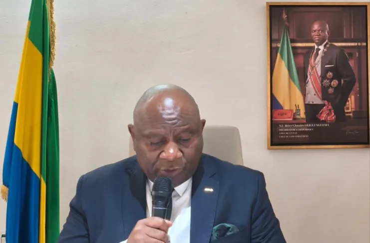 Le maire d’Owendo, Arnaud Sandri Nombo, réaffirmant l’engagement de la commune dans l’accompagnement du programme national de sécurisation foncière.