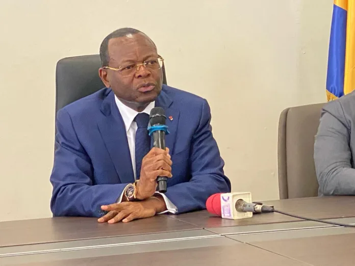 Jean Pierre Oyiba, directeur de cabinet politique du président fondateur.