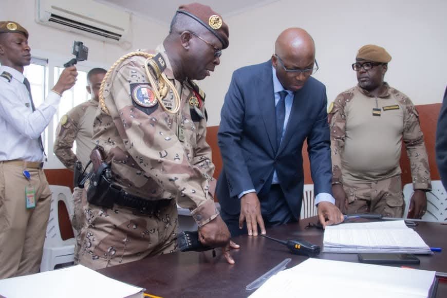 Gabon : Le cri d’alarme de « Sans-Famille », un test de vérité pour l’État de droit