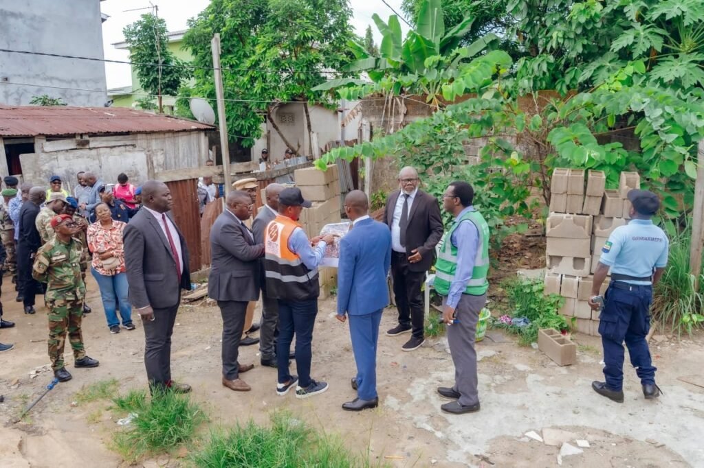 Gabon : Lancement à Akanda de l’offensive pour la sécurisation des titres fonciers 1 Gabon : Lancement à Akanda de l’offensive pour la sécurisation des titres fonciers