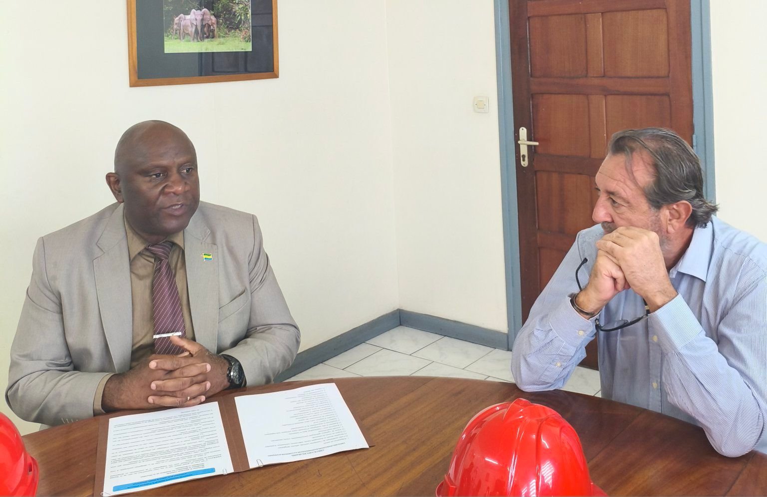 Le maire de la commune d’Owendo, Arnaud Sandri Nombo, a entamé le week-end dernier une série de visites de terrain auprès des entreprises de sa circonscription.