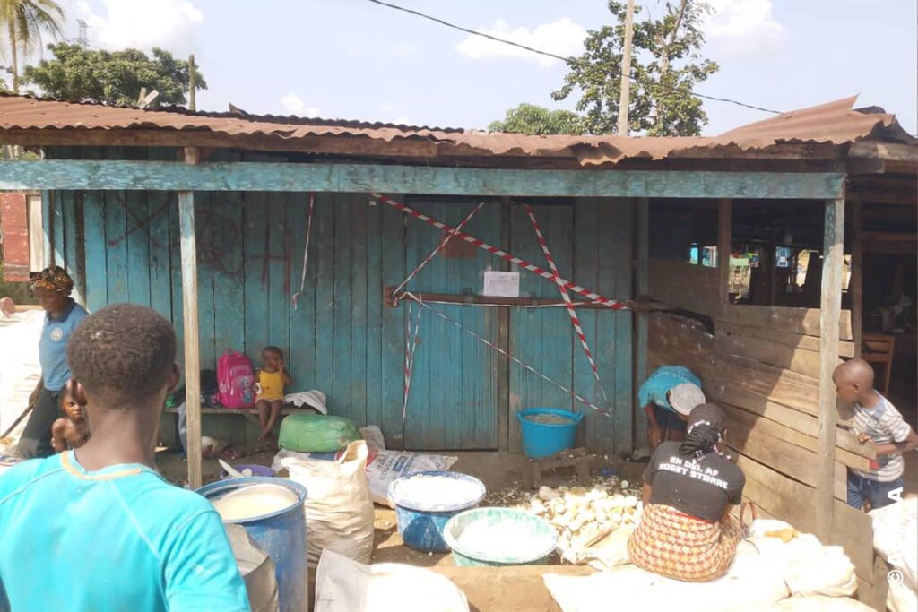 Gabon : Un dépôt de manioc fermé pour insalubrité par l’AGASA à Essassa 1 Gabon : Un dépôt de manioc fermé pour insalubrité par l’AGASA à Essassa