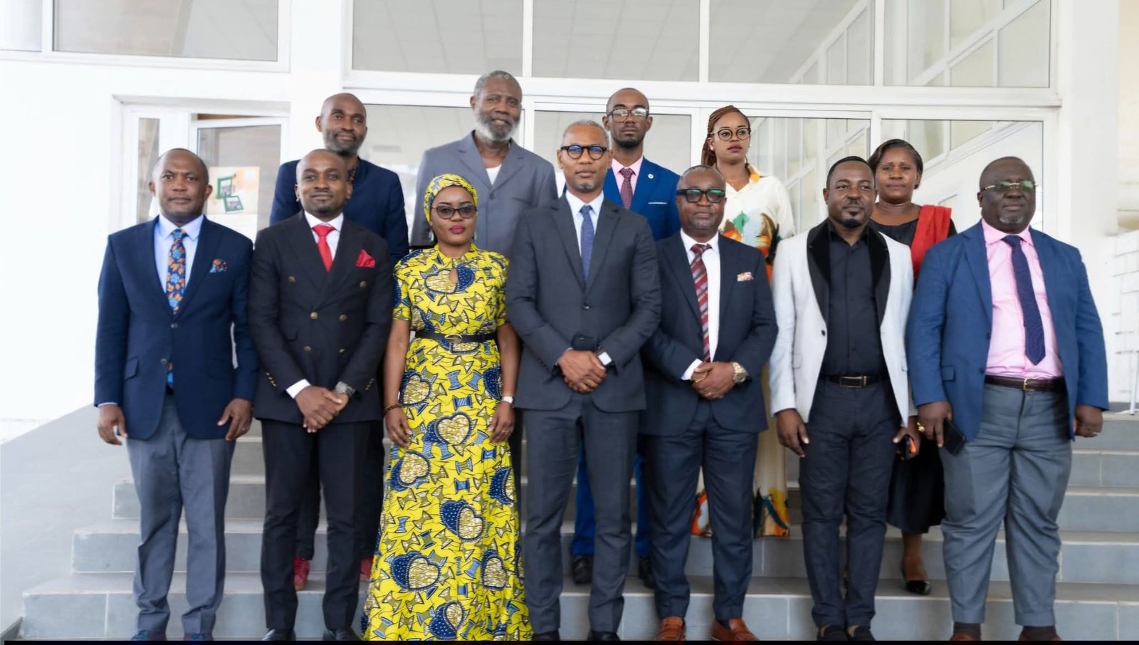 vers une tenue nationale pour incarner l’élégance et l’âme d’un peuple