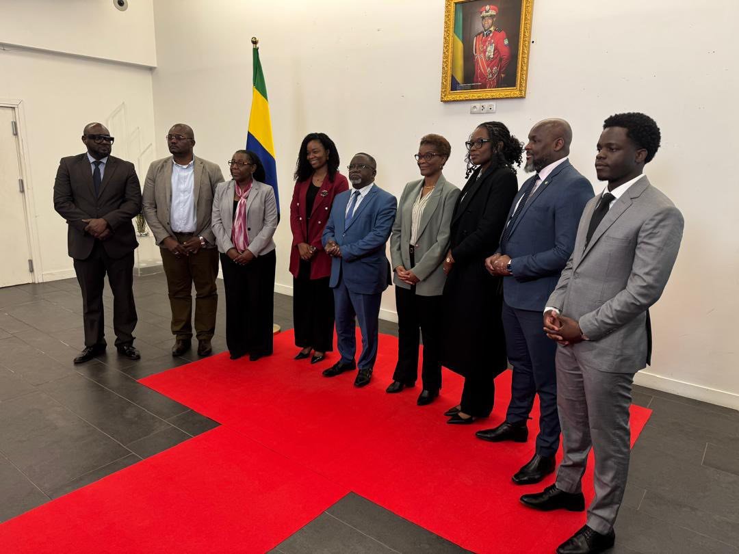 Photo de famille à l'issue de la rencontre.