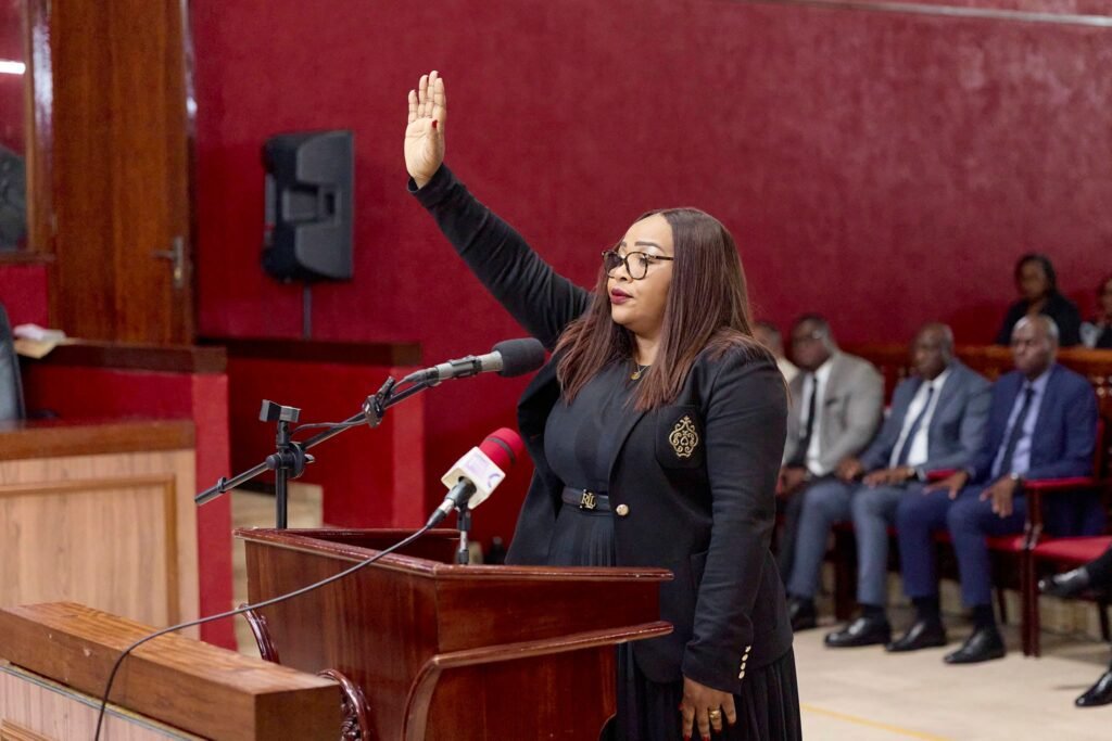 Gabon : 19 nouveaux comptables publics au défi de la probité 2 Prestation de serment de 19 nouveaux comptables publics