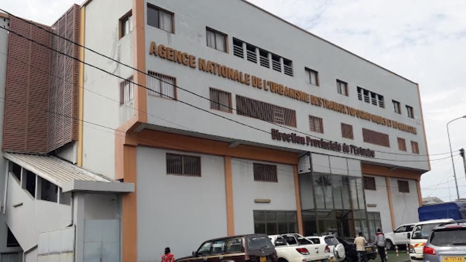 Gabon : L’ANUTTC met en garde contre une vague d’arnaques en ligne