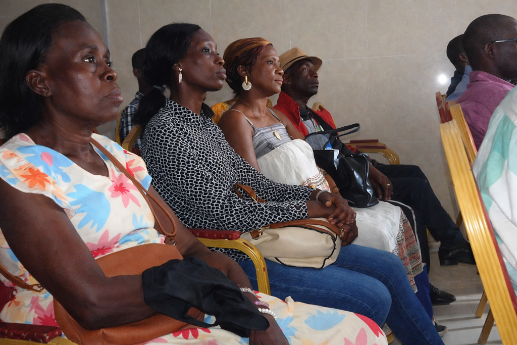 Gabon : Joseph Lapensée Essingone dévoile un projet de réforme fiscale pour renflouer les caisses de l’État 1 Pour le leader de L’Éveil de la Pensée Citoyenne, le Gabon dispose d’un potentiel de richesse encore insuffisamment exploité.