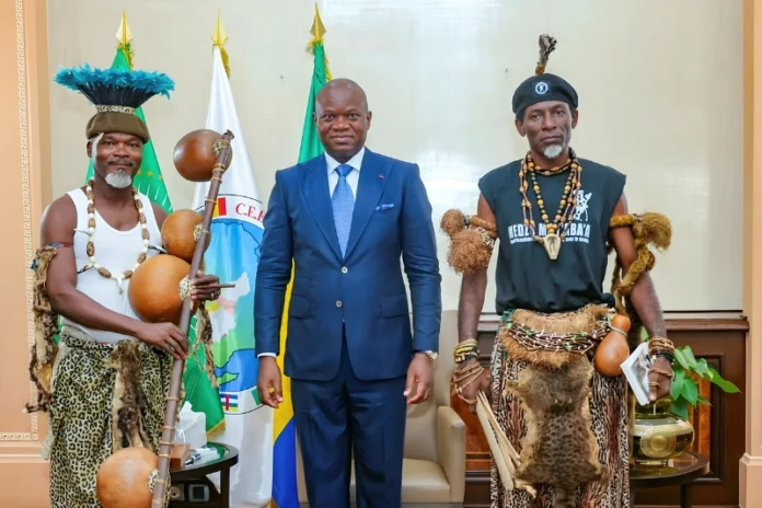Oligui Nguema reçoit une délégation d’acteurs du Mvet