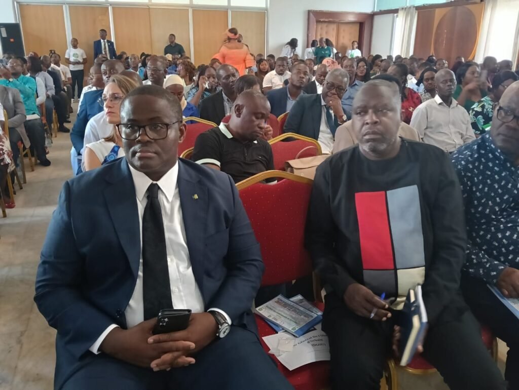Gabon : Vers une gestion foncière plus sûre et mieux maîtrisée 1 Gabon : Vers une gestion foncière plus sûre et mieux maîtrisée
