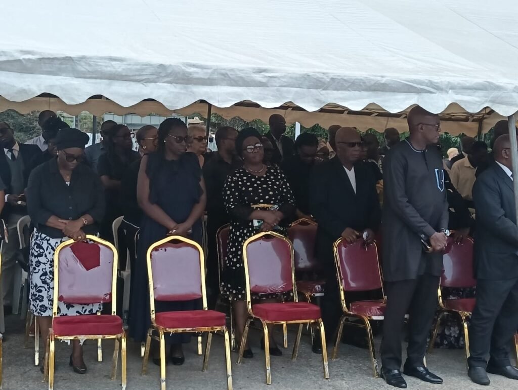 Gabon : L’ultime leçon du Pr Auguste Moussirou Mouyama 1 dernier hommage au Pr Auguste Moussirou Mouyama à l’ENS
