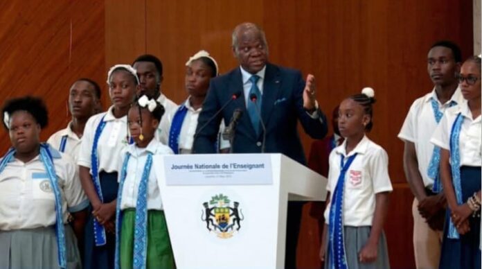 Le Président de la République Brice Clotaire Oligui Nguema lors de son adresse aux enseignants.