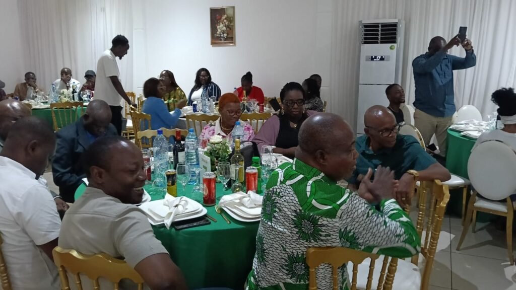 Gabon : Nadia Christelle Koye mobilise les ressortissants de Mulundu autour de la vision de l’UDB 2 Gabon : Nadia Christelle Koye mobilise les ressortissants de Mulundu autour de la vision de l’UDB